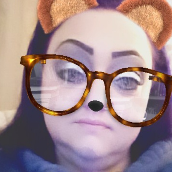 Meet your Posher, Sharon - Picture 1 of 1